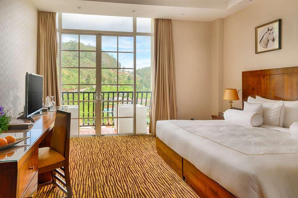 The Golden Ridge Hotel Nuwara Eliya Quarto foto